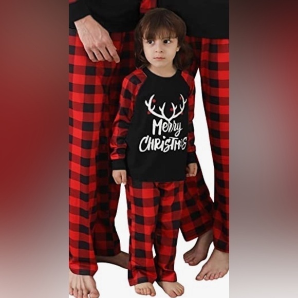 𝅺CHRISTMAS Family Matching Pajamas Buffalo Plaid Reindeer Merry Christmas Size 8 - Picture 3 of 3
